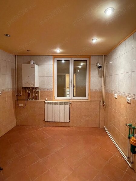 1 Decembrie 1918, piata Trapezului, la 8 minute metrou, pe Mizil, centrala