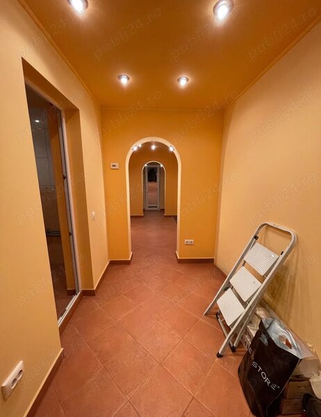 1 Decembrie 1918, piata Trapezului, la 8 minute metrou, pe Mizil, centrala